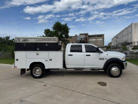 2017 RAM 5500 CREW CAB & CHASSIS CAB CHASSIS 6-CYL, TURBO DSL, 6.7L TRADESMAN CAB & CHASSIS 4D