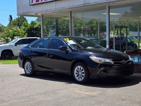 2017 Toyota Camryle Sedan 4d - Image 6