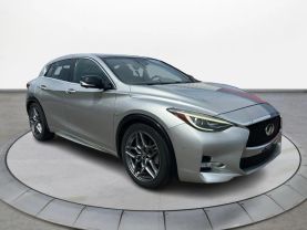 2017 INFINITI QX30