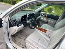 2009 TOYOTA HIGHLANDER