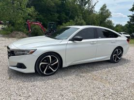 2021 HONDA ACCORD SEDAN 4-CYL, VTEC, TURBO, 2.0 LITER SPORT SEDAN 4D at T&T Repairables - used car dealership in Spencer, Indiana.