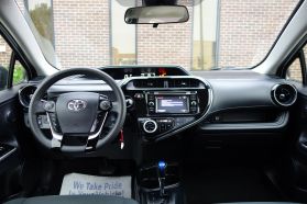 2018 TOYOTA PRIUS C HATCHBACK 4-CYL, HYBRID, 1.5 LITER TWO HATCHBACK 4D