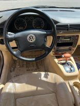 2001 VOLKSWAGEN PASSAT (NEW) SEDAN V6, 2.8 LITER GLX SEDAN 4D