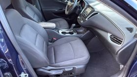 2018 Chevrolet Malibu - Image 18