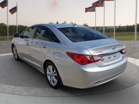 2013 HYUNDAI SONATA SEDAN 4-CYL, 2.4 LITER SE SEDAN 4D