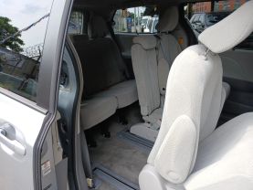 2014 TOYOTA SIENNA