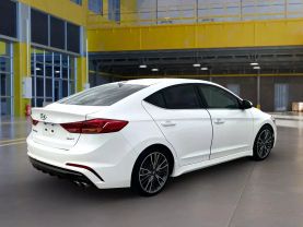 2017 HYUNDAI ELANTRA SEDAN WHITE MANUAL - Villas Autos LLC