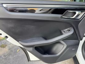 2020 PORSCHE MACAN SUV V6, TURBO, 3.0 LITER S SPORT UTILITY 4D