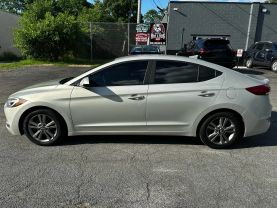 2017 HYUNDAI ELANTRA SEDAN 4-CYL, 2.0 LITER SE SEDAN 4D