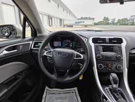 2016 Ford Fusion - Image 20