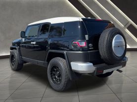 2012 TOYOTA FJ CRUISER SUV V6, 4.0 LITER SPORT UTILITY 2D