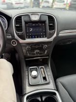 2019 CHRYSLER 300