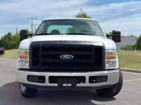 2010 FORD F350 SUPER DUTY REGULAR CAB PICKUP V8, TURBO DSL 6.4L XL PICKUP 2D 8 FT