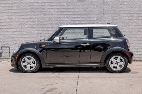 2011 MINI HARDTOP HATCHBACK 4-CYL, 1.6 LITER COOPER HATCHBACK 2D