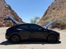 2023 TESLA MODEL Y SUV DUAL AC ELECTRIC MOTORS LONG RANGE SPORT UTILITY 4D