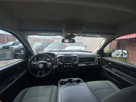 2016 RAM 2500 CREW CAB PICKUP V8, HEMI, 6.4 LITER TRADESMAN PICKUP 4D 8 FT