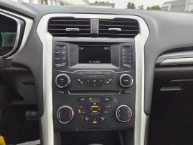 2016 Ford Fusion - Image 18