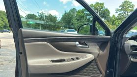 2019 Hyundai Santa Fe - Image 10