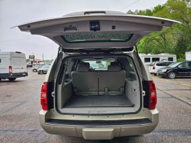 2014 CHEVROLET SUBURBAN 1500 SUV V8, FLEX FUEL, 5.3 LITER LTZ SPORT UTILITY 4D
