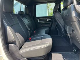2016 RAM 2500 CREW CAB PICKUP V8, HEMI, 6.4 LITER LARAMIE LIMITED PICKUP 4D 6 1/3 FT at T&T Repairables - used car dealership in Spencer, Indiana.