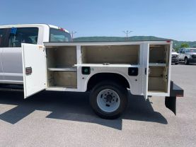 2017 FORD F350 SUPER DUTY CREW CAB 8FT KNAPHEIDE SERVICE BED TRUCK SERVICE/UTILITY TRUCKS V8, TURBO DIESEL, 6.7L XL PICKUP 4D 8 FT - Eddies Auto Sales