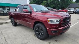 2023 Ram 1500 Crew Cab - Image 3