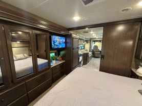 Used 2019 THOR MOTOR COACH WINDSPORT - - 29M - LA Auto Star located in Virginia Beach, VA