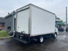 2018 ISUZU MED DUTY NPR PICKUP GASOLINE NPR REGULAR CAB GAS