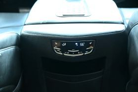 2017 CADILLAC ESCALADE ESV SUV V8, 6.2 LITER LUXURY SPORT UTILITY 4D