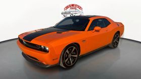 2014 DODGE CHALLENGER COUPE V8, HEMI, 5.7 LITER R/T CLASSIC COUPE 2D