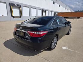 2016 Toyota Camry Hybrid - Image 7