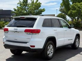 2017 JEEP GRAND CHEROKEE SUV V6, VVT, 3.6 LITER LAREDO E SPORT UTILITY 4D