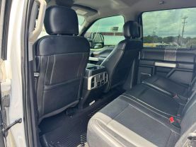 2019 FORD F250 SUPER DUTY CREW CAB PICKUP V8, TURBO DIESEL, 6.7 LITER LARIAT PICKUP 4D 6 3/4 FT
