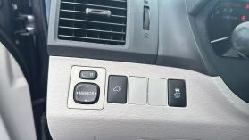 2012 Toyota Venza - Image 26