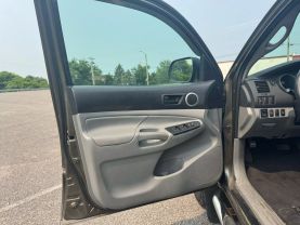 2012 TOYOTA TACOMA DOUBLE CAB PICKUP V6, 4.0 LITER PICKUP 4D 5 FT