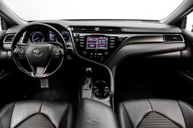 2020 Toyota Camry - Image 15