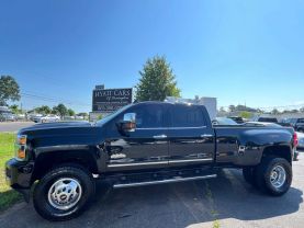 2018 Chevrolet Silverado 3500 Hd Crew Cab High Country Pickup 4d 8 Ft - Image 2