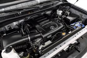 2016 TOYOTA TUNDRA CREWMAX PICKUP V8, FLEX FUEL, 5.7 LITER SR5 PICKUP 4D 5 1/2 FT