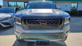 2023 Nissan Frontier Crew Cab - Image 2