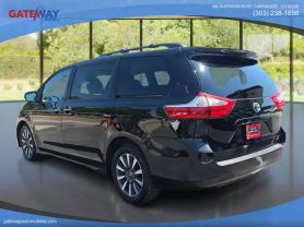2018 TOYOTA SIENNA VAN V6, 3.5 LITER XLE MINIVAN 4D