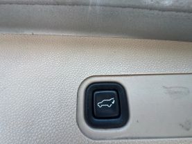 2014 Cadillac Escalade Luxury Sport Utility 4d - Image 20