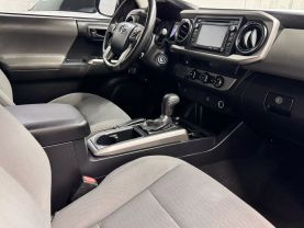 2017 TOYOTA TACOMA DOUBLE CAB PICKUP V6, 3.5 LITER SR5 PICKUP 4D 5 FT