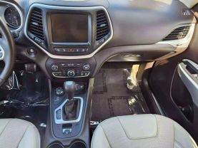 2018 JEEP CHEROKEE SUV V6, 3.2 LITER OVERLAND SPORT UTILITY 4D