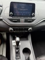 2020 Nissan Altima - Image 14