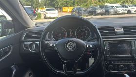 2018 Volkswagen Passat - Image 29