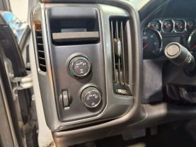 2017 CHEVROLET SILVERADO 1500 CREW CAB PICKUP V8, ECOTEC3, 5.3 LITER LT PICKUP 4D 6 1/2 FT