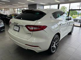 2017 MASERATI LEVANTE SUV V6, TWIN TURBO, 3.0 LITER SPORT UTILITY 4D