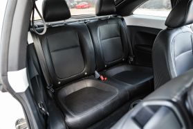2012 Volkswagen Beetle - Image 27