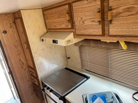 1989 LANCE CT - - CAMPER - The Auto Lot