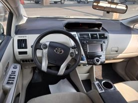 2013 TOYOTA PRIUS V